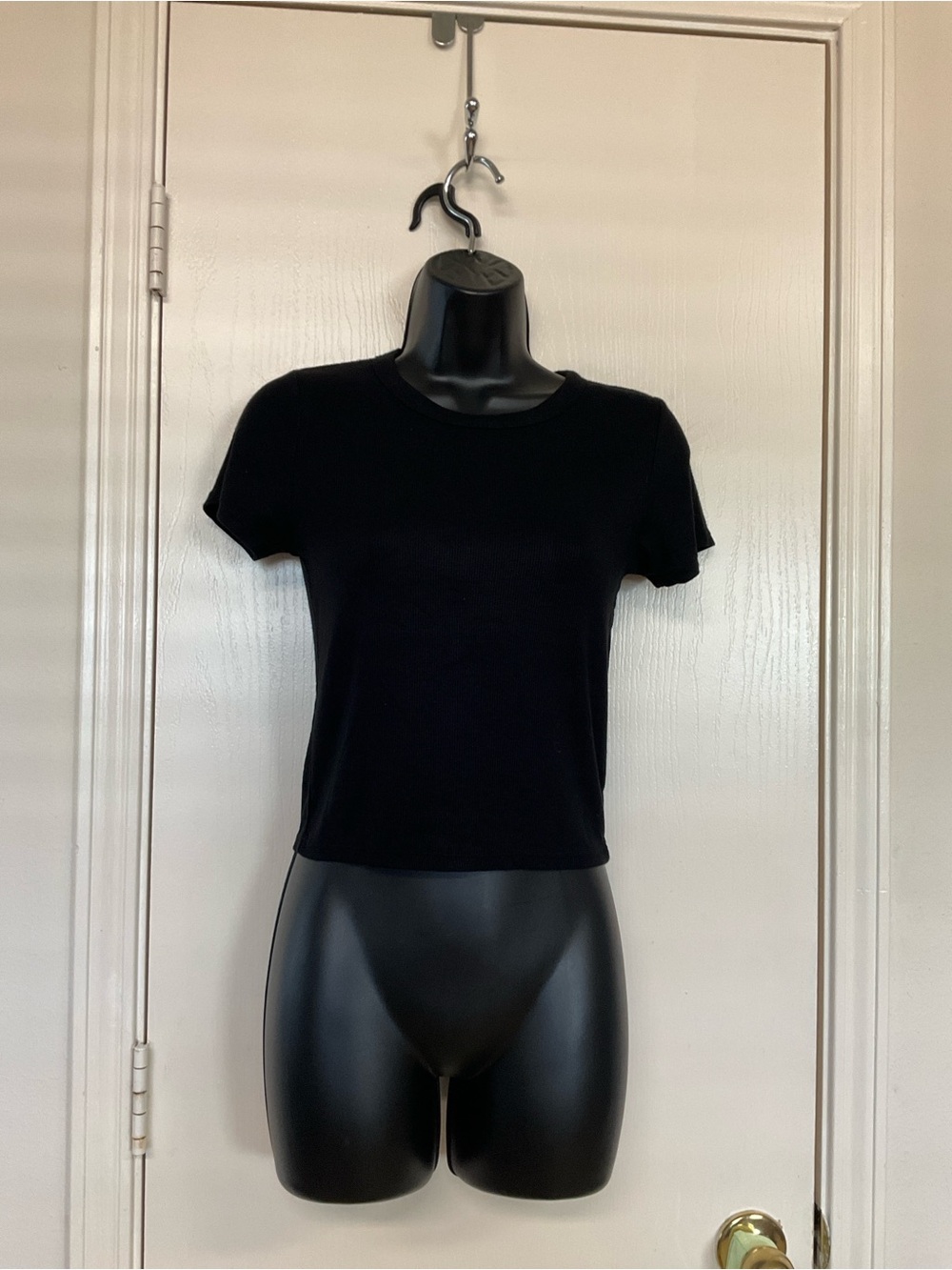 Jon & Anna Black Short Sleeve Slim Crew Tee